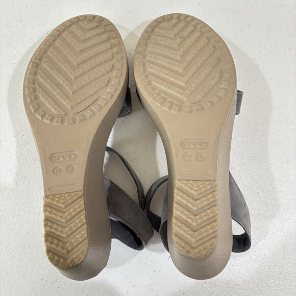 Crocs Gray Leigh II Ankle Strap Wedge Sandals Easy Fasten Comfort Shoe Women 9 - Picture 9 of 10